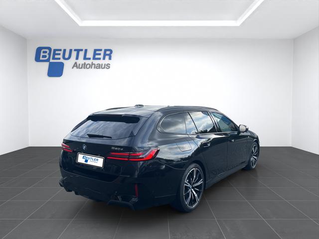 BMW 5er Touring 520d xDrive M Sport Pro 20" HUD Pano eAHK DA+ 360-Kam 