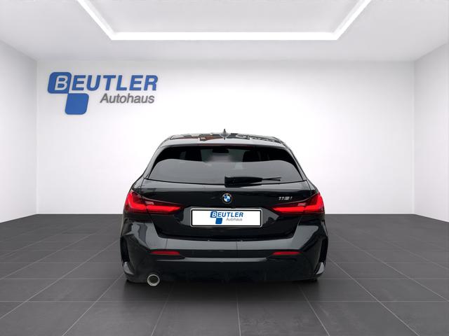 BMW 1er 118iA M Sport Pano LED Navi SHZ RFK 