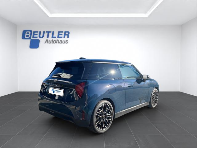 MINI Cooper SE Favoured 18" Paket M HUD PANO LHZ 