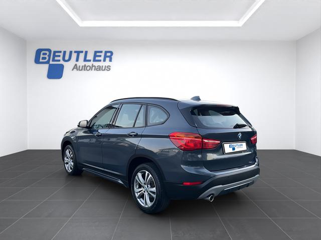 BMW X1 sDrive18d Sport Line AHK Sportsitz 