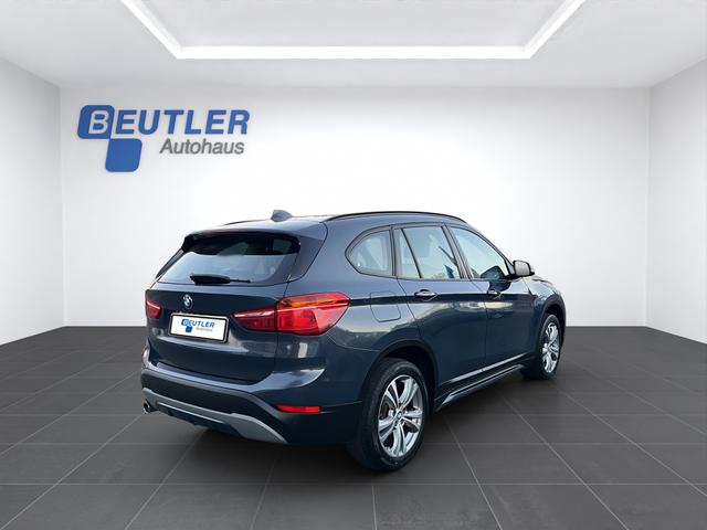 BMW X1 sDrive18d Sport Line AHK Sportsitz 