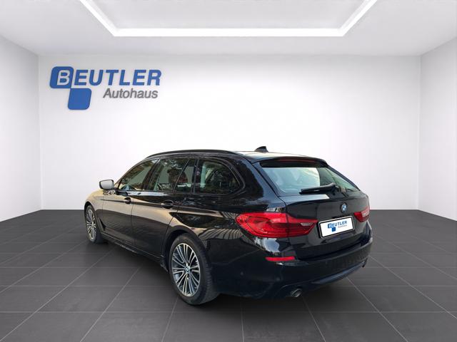 BMW 5er Touring 520d Sport Line 