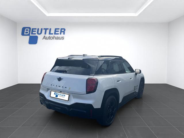 MINI Aceman SE John Cooper Works Trim 