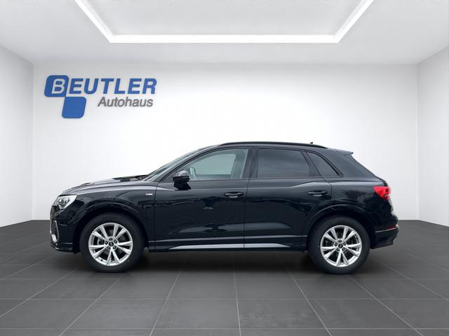 Audi Q3 35 1.5 TFSI S Line 18" Panorama LED 