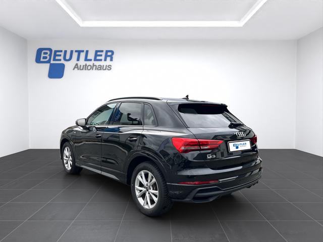 Audi Q3 35 1.5 TFSI S Line 18" Panorama LED 