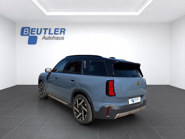 MINI Countryman SE ALL4 Favoured Trim Paket XL 19" 
