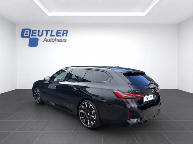 BMW 5er Touring 520d xDrive M Sport Pro 21" Pano eAHK DrivAss+ B&W 