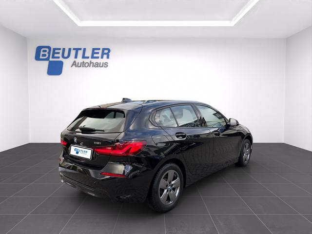 BMW 1er 118i SportLine Navi LED Sportsitz SHZ PDC HiFi 