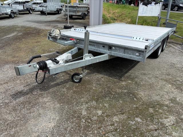 Autotransporter- / Multitransporter- / Plattformanhänger
