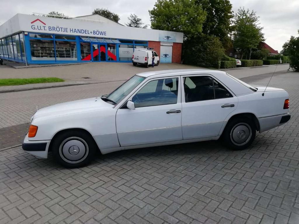 Mercedes Benz E Klasse E 200 W124 Automatic Guter Zustand Eu Neuwagen Jahreswagen Gebrauchtwagen