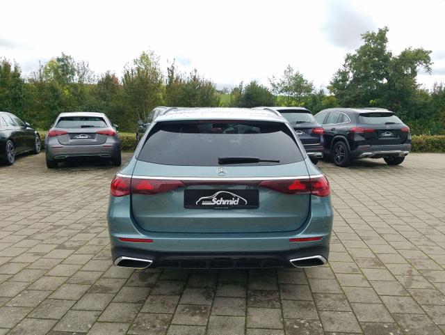 Mercedes-Benz / E-Klasse T-Modell / / Avantgarde / 197 / 