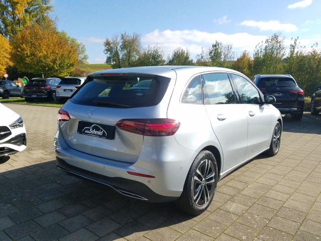 Mercedes-Benz / B-Klasse / / / / 