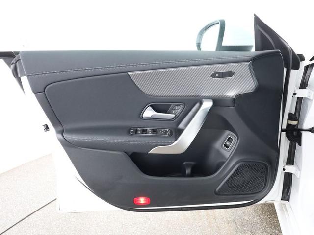 Mercedes-Benz CLA 180, Prog. Line Adv. Plus, Winter-Pak., Kamera, Ambiente, LED High Perf., HANDS-FREE ACCESS 