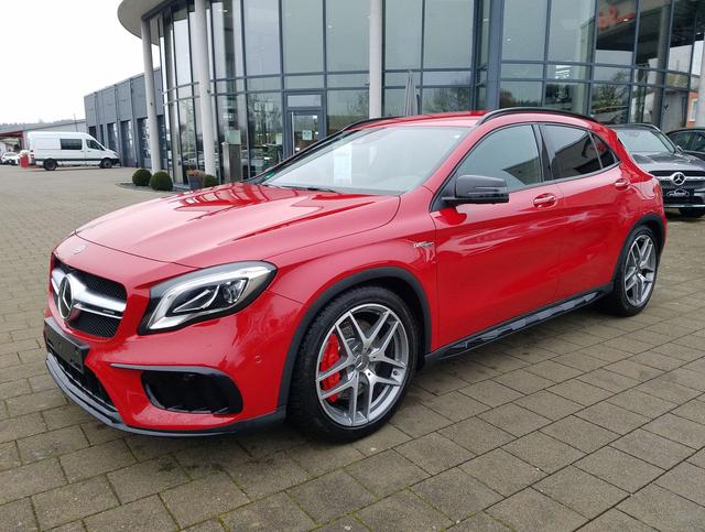 Mercedes-Benz GLA - 45 AMG, 4Matic, Navi, Night-Paket, Kamera, Memory, Distronic Plus, 1. Hand / 8 fach bereift