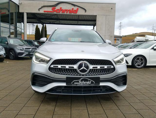 Mercedes-Benz / GLA / / / / 