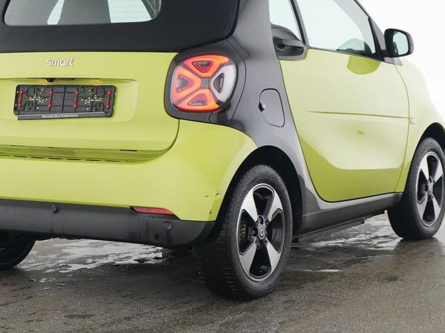 Smart fortwo cabrio EQ cabrio, passion, Exclusive-Paket, 22 KW Bordlader, Ladekabel-Paket, 
