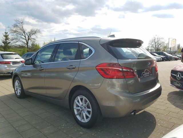 BMW 2er Active Tourer 218 i, Advantage, SHZ, Pano, PDC vo. und hi., LED, RD-CD 