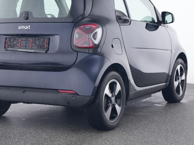 Smart fortwo EQ fortwo, Exclusive-Paket, 22 KW Bordlader, JBL Soundsystem, Ladekabel-Paket, 