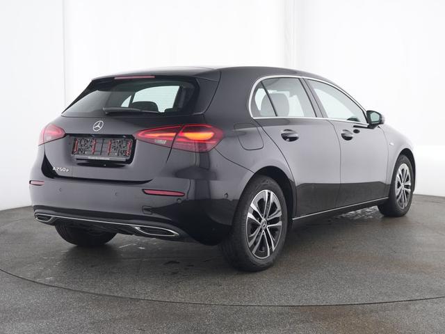 Mercedes-Benz A-Klasse A 250 e, Prog. Adv., DC 22KW/AC11KW, Spiegel-Pak., LED, Navi, R&uuml;ckkamera, LHZ, SHZ 