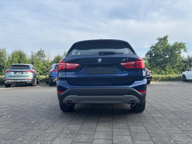 BMW / X1 / Blau / / / xDrive20d, Advantage, Allrad, Navi, Pano, Klima, SHZ, 1. Hand ! ! 