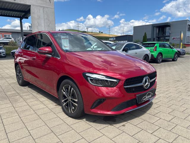 Mercedes-Benz / B-Klasse / Rot / / / B 250 e, Prog. Adv. Plus, AC-11 KW, 360 Kamera, Totwinkel-Assistent, Keyless Komfort, LED, Hands-Free Access