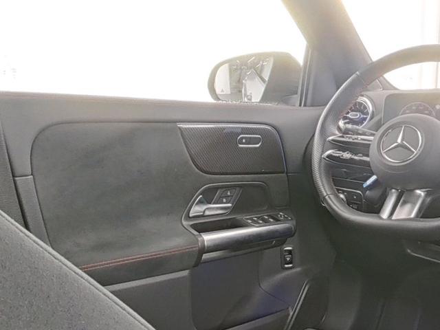 Mercedes-Benz GLA 200 d, Edition AMG Line, AHK, Night-Paket, HANDS-FREE ACCESS, LED, 360 KAM, Totwinkel, DISTRONIC 