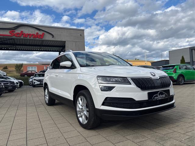 Skoda / Karoq / Wei&szlig; / / / 1.5 TSI ACT, Style, ACC, AHK-Vorb., SHZ vo.+hi., LED, LHZ, Navi, Apple Car Play, Android Auto