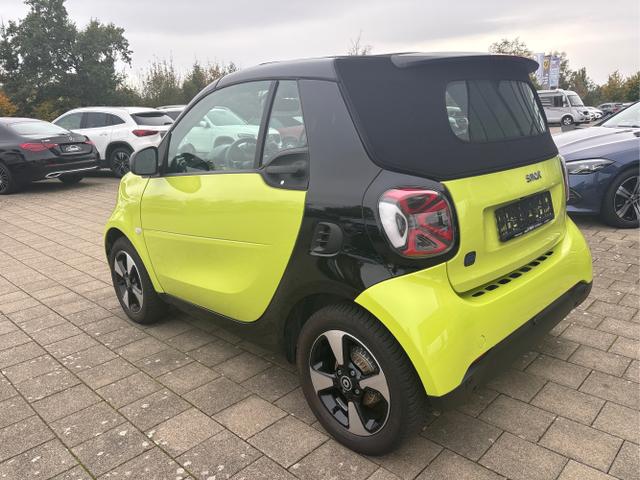 Smart / fortwo / Hellgr&uuml;n / / / smart EQ cabrio, passion, Exclusive-Paket, 22 KW Bordlader, Ladekabel-Paket,