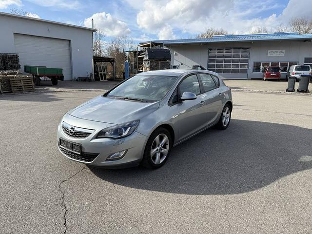 Opel Astra - 1.6 Turbo Automatik *Tüv & KD Neu* Garantie