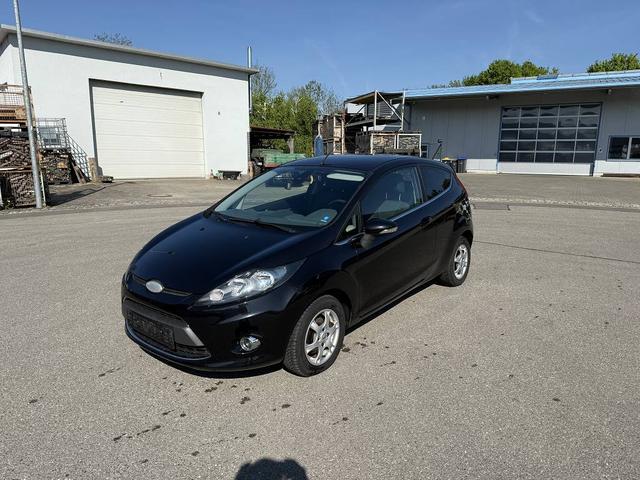 Ford Fiesta - 1.25 Titanium Tüv + KD Neu *Garantie*