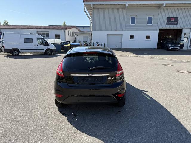 Ford Fiesta 1.25 Titanium Tüv + KD Neu *Garantie* 