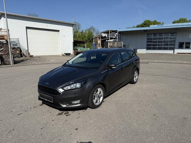 Ford Focus - 1.0 EcoBoost Tüv+KD Neu *Garantie*