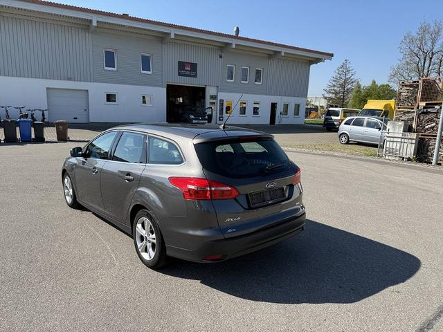 Ford Focus 1.0 EcoBoost Tüv+KD Neu *Garantie* 