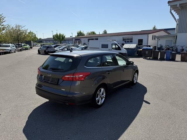 Ford Focus 1.0 EcoBoost Tüv+KD Neu *Garantie* 