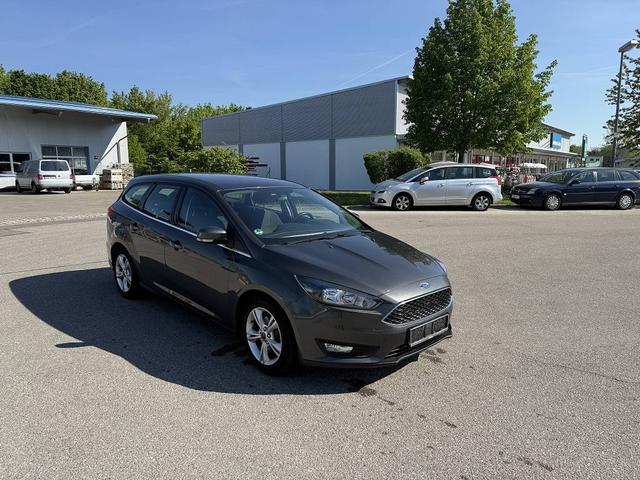 Ford Focus 1.0 EcoBoost Tüv+KD Neu *Garantie* 