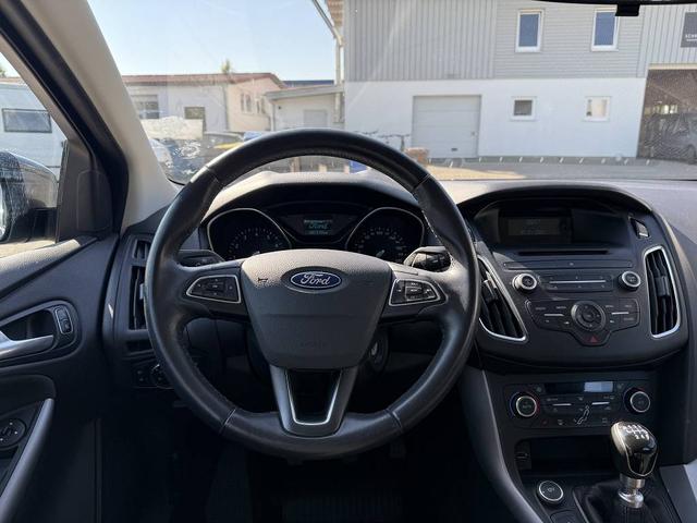 Ford Focus 1.0 EcoBoost Tüv+KD Neu *Garantie* 