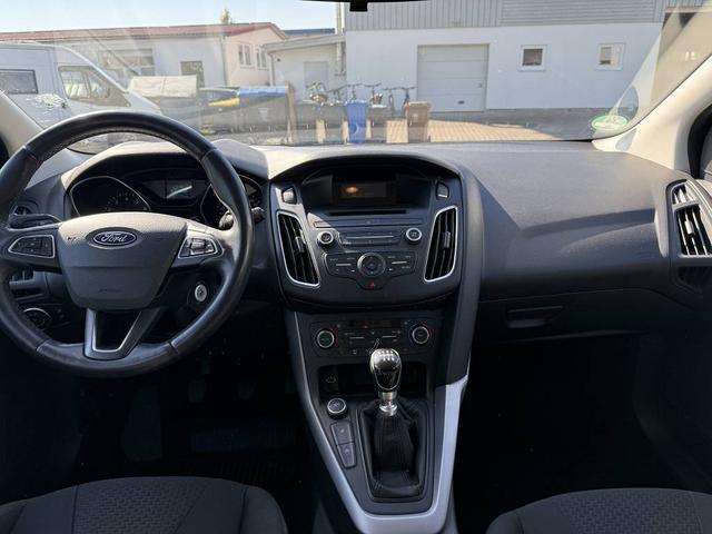 Ford Focus 1.0 EcoBoost Tüv+KD Neu *Garantie* 