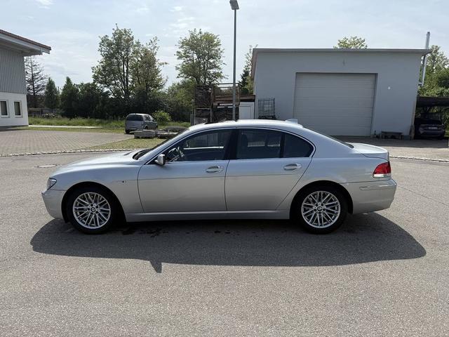 BMW 7er 750i Tüv 11/2026 Top Zustand 