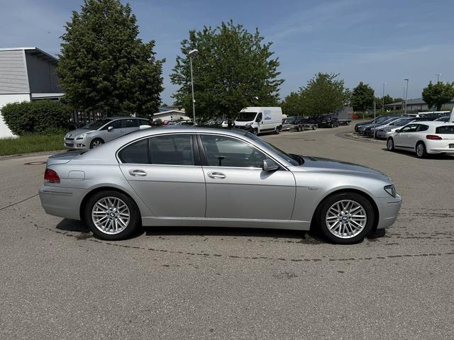 BMW 7er 750i Tüv 11/2026 Top Zustand 
