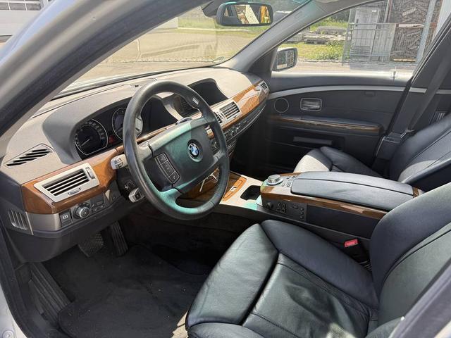 BMW 7er 750i Tüv 11/2026 Top Zustand 