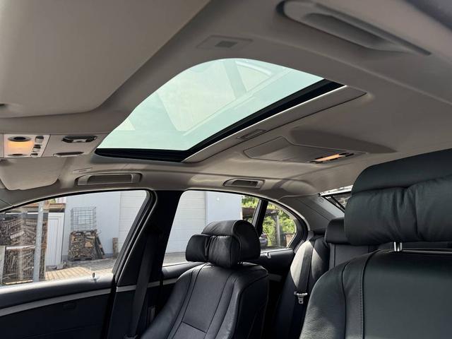 BMW 7er 750i Tüv 11/2026 Top Zustand 