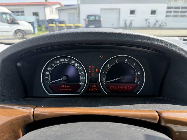 BMW 7er 750i Tüv 11/2026 Top Zustand 