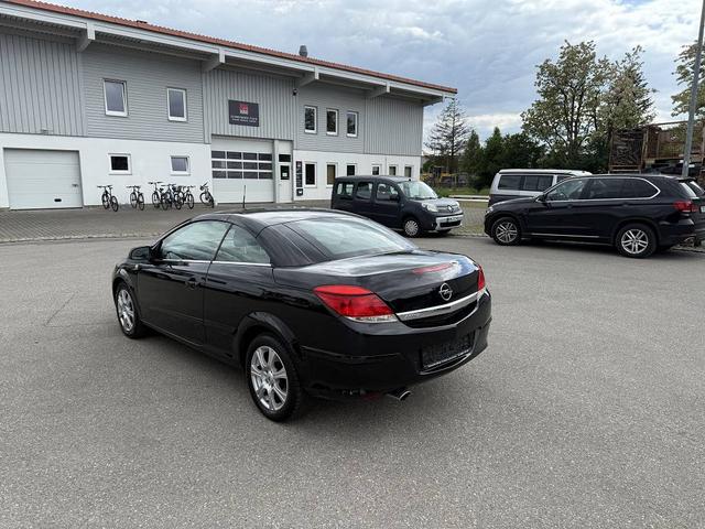 Opel Astra 1.8 Tüv 10/2025 