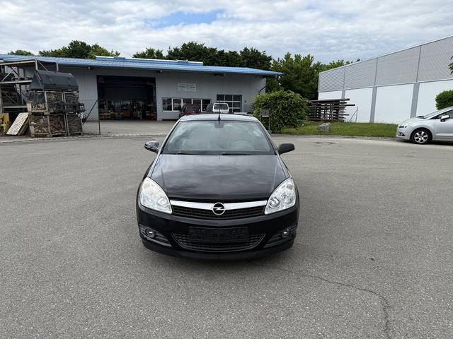 Opel Astra 1.8 Tüv 10/2025 