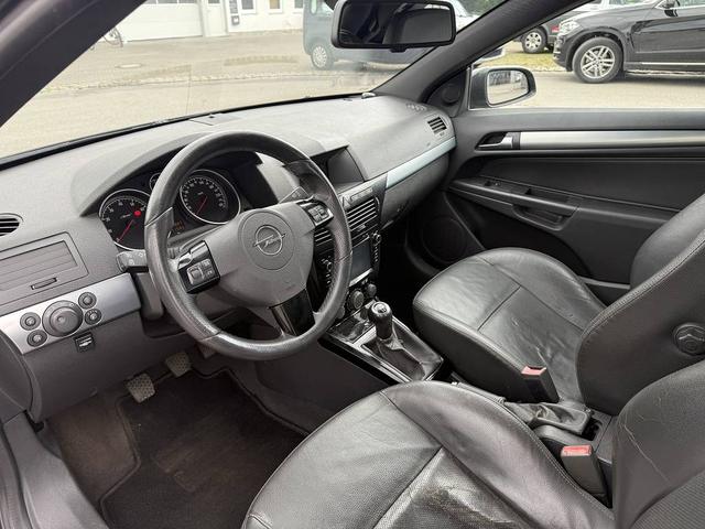 Opel Astra 1.8 Tüv 10/2025 