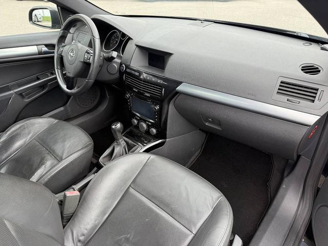 Opel Astra 1.8 Tüv 10/2025 