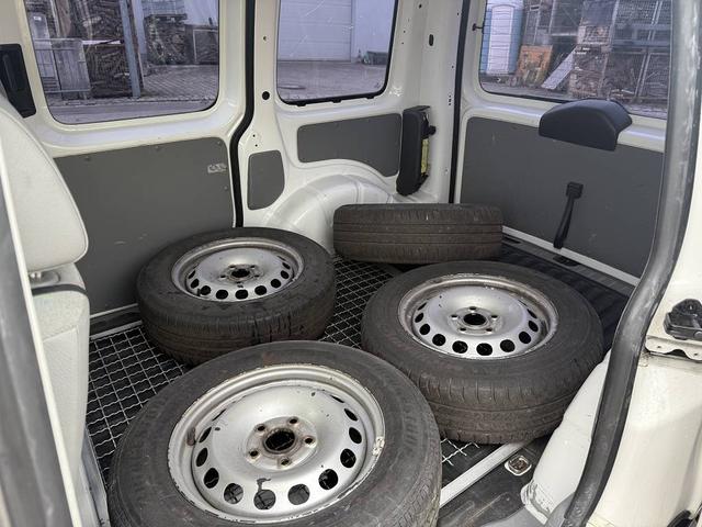 Volkswagen Caddy 1.6 Tüv + KD Neu *Garantie* 