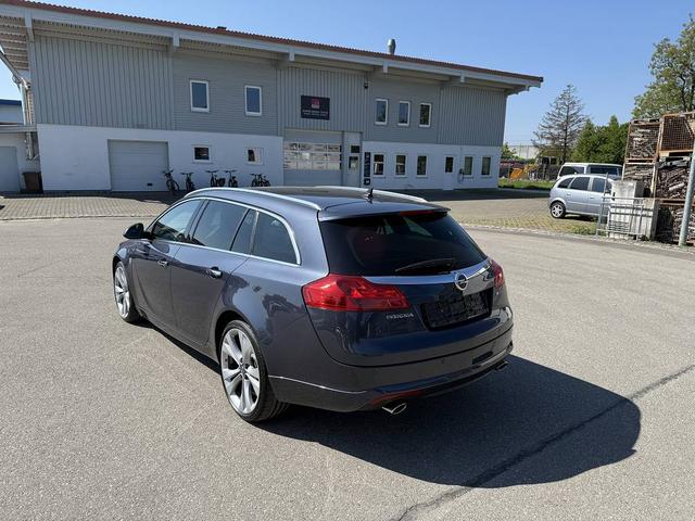 Opel Insignia Country Tourer 2.8 Turbo Cosmo 4x4 TÜV+KD NEU 