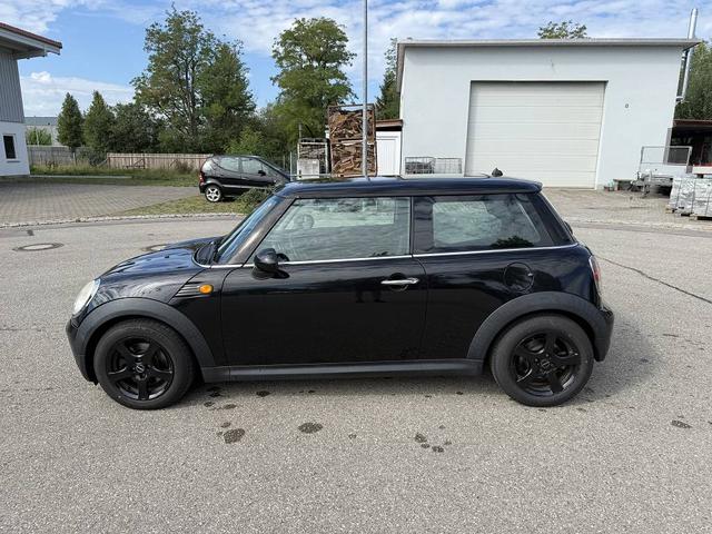 Mini Cooper 1.6 *T&uuml;v+KD Neu* Garantie 