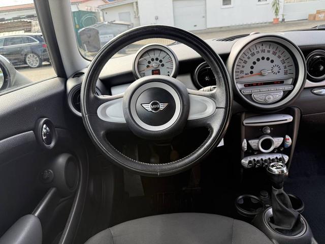 Mini Cooper 1.6 *T&uuml;v+KD Neu* Garantie 